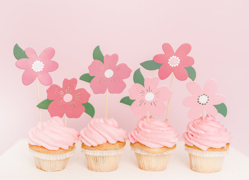 8 Stück niedliche Caketopper mit verschiedenen Blumen 